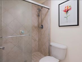 7320 Hawthorn Avenue 111, Los Angeles CA 90046