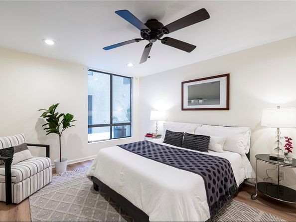 7320 Hawthorn Avenue 111, Los Angeles CA 90046