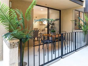 7320 Hawthorn Avenue 111, Los Angeles CA 90046