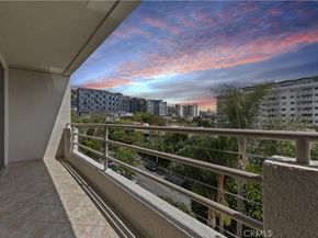 1131 Alta Loma Road 527, West Hollywood CA 90069