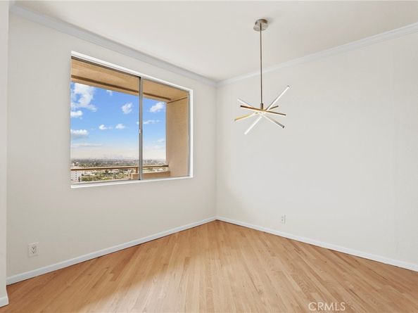 1131 Alta Loma Road 527, West Hollywood CA 90069