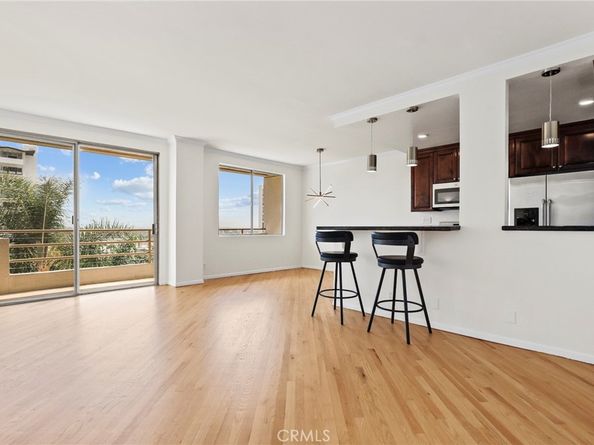 1131 Alta Loma Road 527, West Hollywood CA 90069