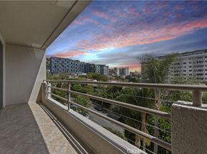 1131 Alta Loma Road 527, West Hollywood CA 90069