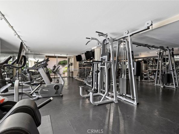 1131 Alta Loma Road 527, West Hollywood CA 90069