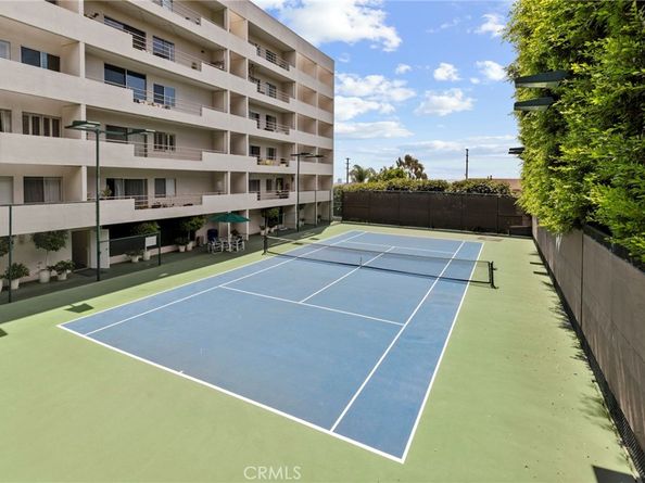 1131 Alta Loma Road 527, West Hollywood CA 90069