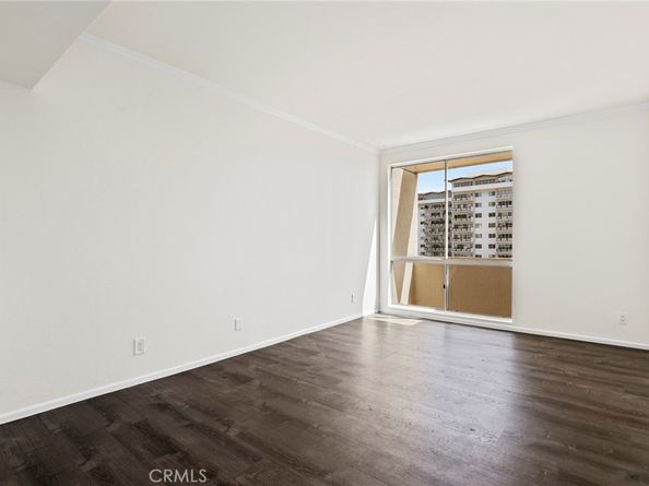 1131 Alta Loma Road 527, West Hollywood CA 90069