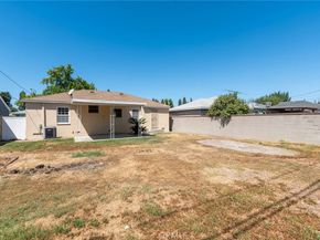 5326 Lorelei Avenue, Lakewood CA 90712