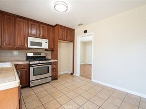 5326 Lorelei Avenue, Lakewood CA 90712