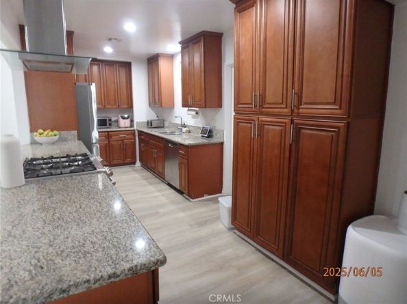 17457 Covello Street, Van Nuys CA 91406