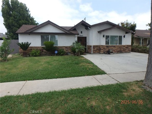 17457 Covello Street, Van Nuys CA 91406