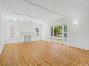 826 S Detroit Street, Los Angeles CA 90036