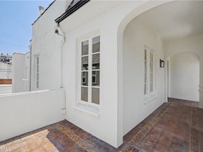 826 S Detroit Street, Los Angeles CA 90036