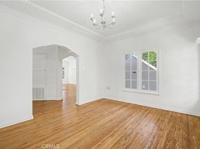 826 S Detroit Street, Los Angeles CA 90036