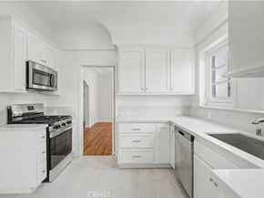 826 S Detroit Street, Los Angeles CA 90036