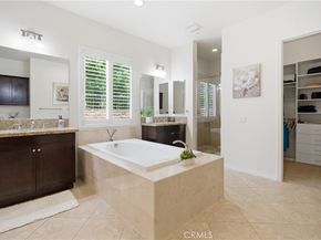 4977 Hydepark Drive, Agoura Hills CA 91301