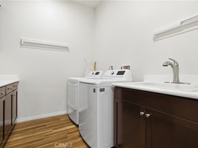 4977 Hydepark Drive, Agoura Hills CA 91301