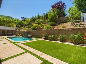 4977 Hydepark Drive, Agoura Hills CA 91301