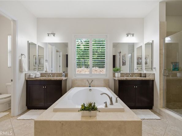 4977 Hydepark Drive, Agoura Hills CA 91301