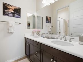 4977 Hydepark Drive, Agoura Hills CA 91301