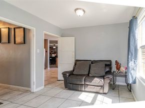 969 W Laurel Street, Compton CA 90220