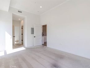 1598 Long Beach 401, Long Beach CA 90813