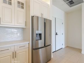 1598 Long Beach 401, Long Beach CA 90813