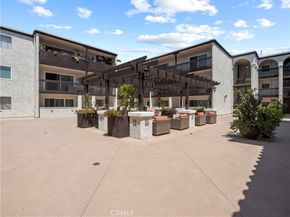 5334 Lindley Avenue 319, Encino CA 91316