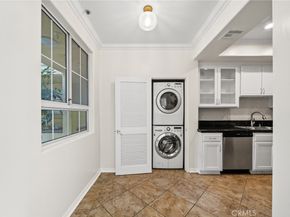 10824 Bloomfield 108, North Hollywood CA 91602
