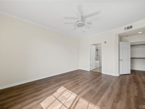 10824 Bloomfield 108, North Hollywood CA 91602