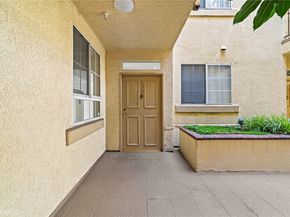 10824 Bloomfield 108, North Hollywood CA 91602