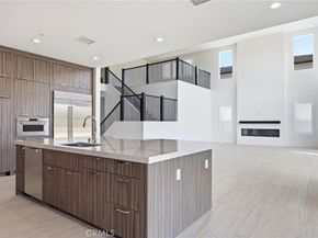 22801 Seaqua Circle, Chatsworth CA 91311