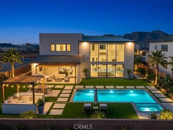 22801 Seaqua Circle, Chatsworth CA 91311