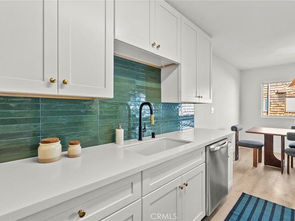 5400 Newcastle 12, Encino CA 91316