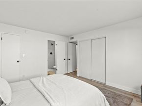 5400 Newcastle 12, Encino CA 91316