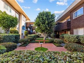 5400 Newcastle 12, Encino CA 91316