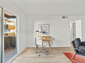 5400 Newcastle 12, Encino CA 91316