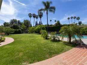 5329 Mecca Avenue, Tarzana CA 91356
