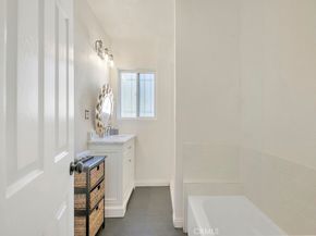 8830 Ruthelen, Los Angeles CA 90047