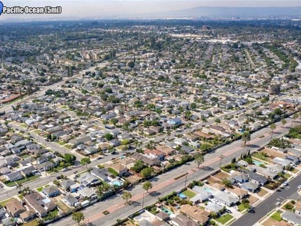5944 Blackthorne, Lakewood CA 90712