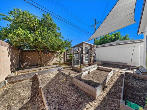 5944 Blackthorne, Lakewood CA 90712