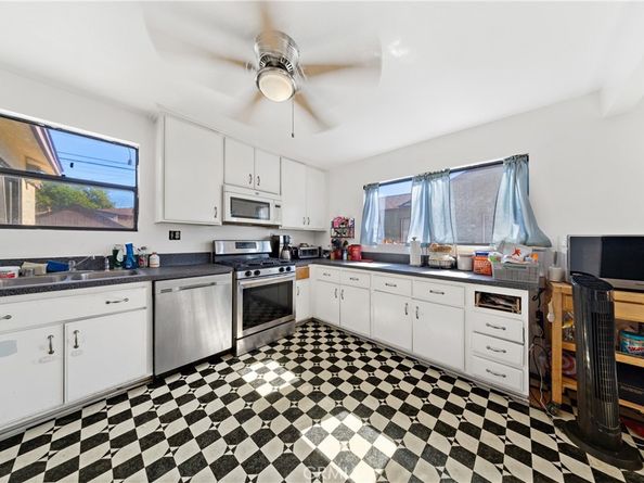 5944 Blackthorne, Lakewood CA 90712
