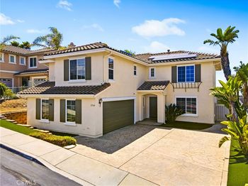 2364 Pointe
