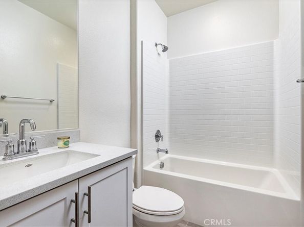 16040 Jamie Lane 8, Fontana CA 92336