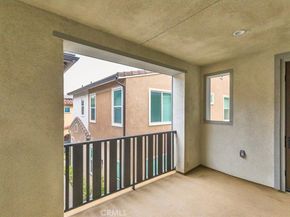 16040 Jamie Lane 8, Fontana CA 92336