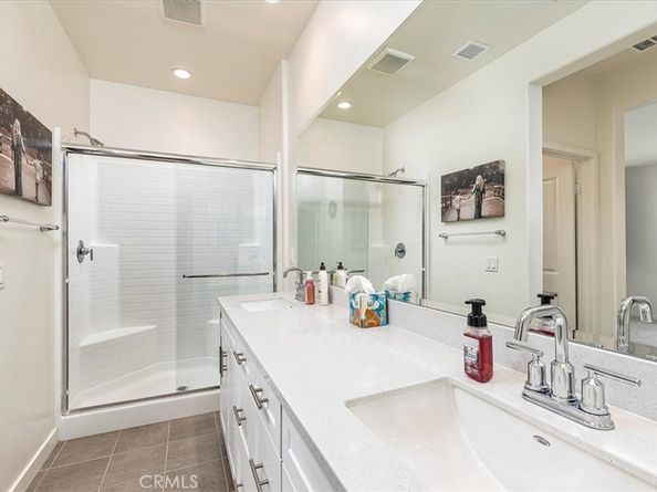 16040 Jamie Lane 8, Fontana CA 92336