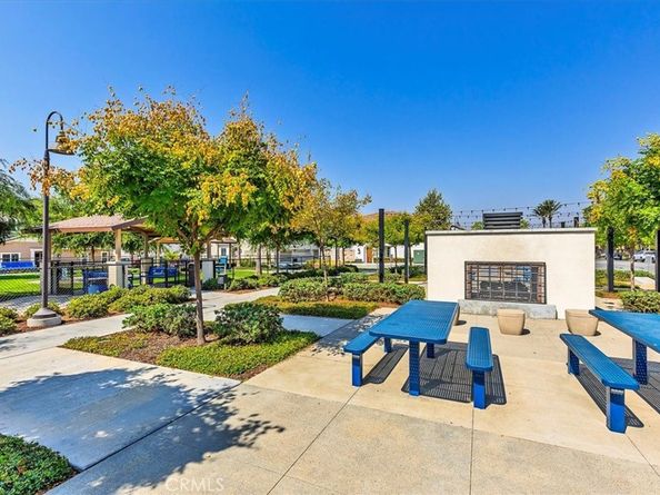 16040 Jamie Lane 8, Fontana CA 92336