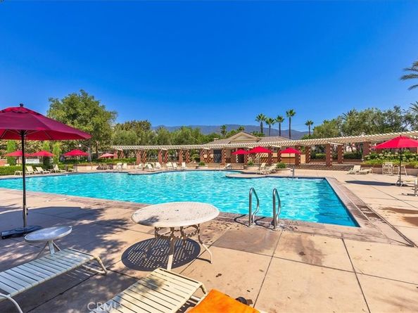 16040 Jamie Lane 8, Fontana CA 92336