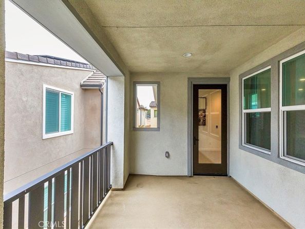 16040 Jamie Lane 8, Fontana CA 92336