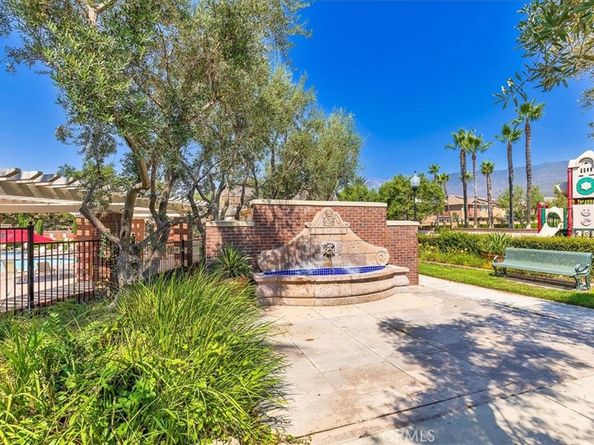 16040 Jamie Lane 8, Fontana CA 92336