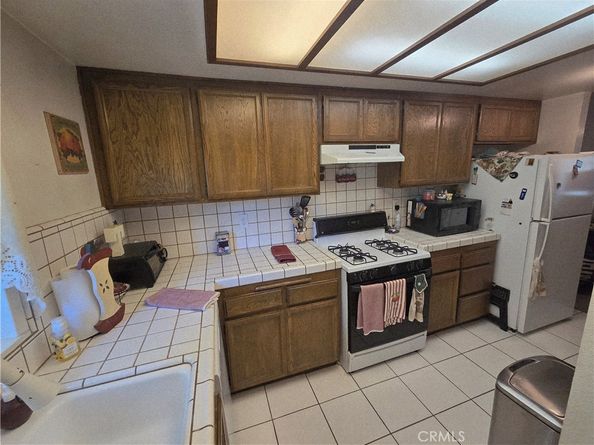 14927 Leffingwell Road 17, Whittier CA 90604